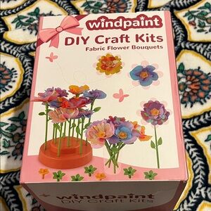 Windpaint DIY Craft Kits - Fabric Flower Bouquets Brand New! Ages 3+